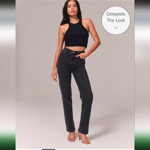 A&F Ultra High Rise 90s Straight Jean NWOT 6short